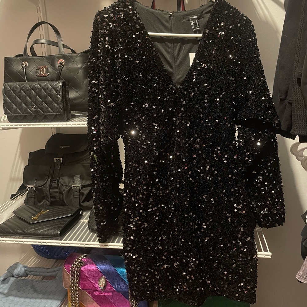 Forever 21 Black Sequin Long Sleeve Mini Dress XS NWT